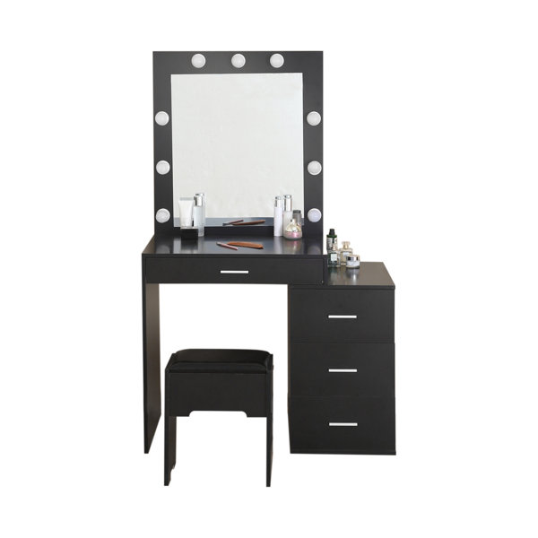 latitude run makeup vanity